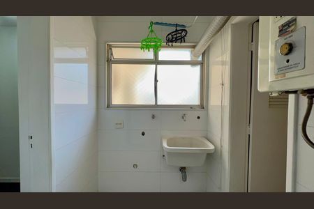 Apartamento à venda com 105m², 3 quartos e 1 vagaÁrea de Serviço