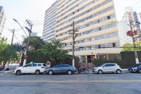 Apartamento para alugar com 55m², 2 quartos e 1 vagaFachada