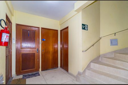 Apartamento para alugar com 55m², 2 quartos e 1 vagaHall social