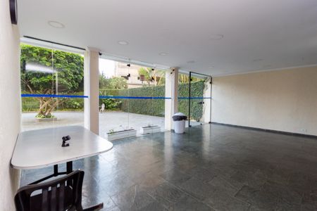 Apartamento para alugar com 55m², 2 quartos e 1 vagaÁrea comum