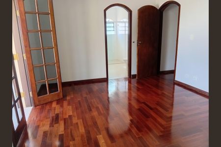 Casa à venda com 4 quartos, 283m² em Jardim, Santo André