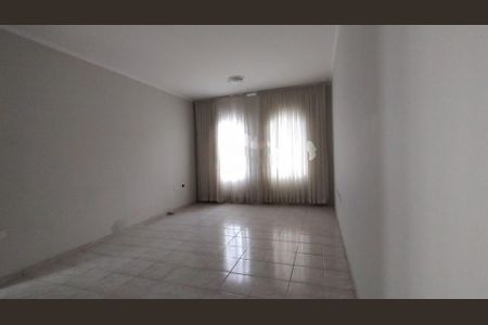 Casa à venda com 3 quartos, 240m² em Jardim Piqueroby, São Paulo