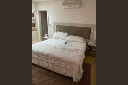 Casa à venda com 4 quartos, 342m² em Vila Carrão, São Paulo