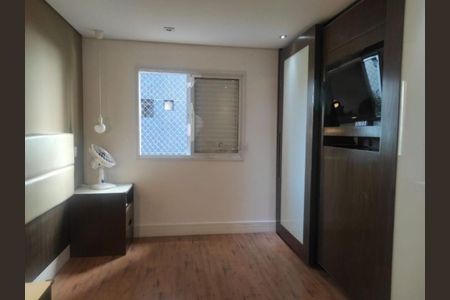 Casa à venda com 4 quartos, 342m² em Vila Carrão, São Paulo