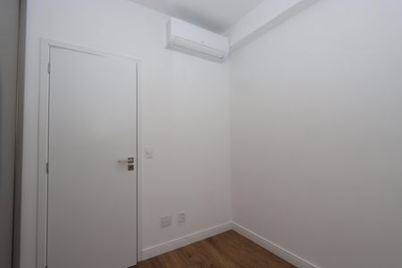 Apartamento à venda com 77m², 2 quartos e 2 vagasQuarto 