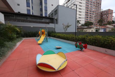 Apartamento à venda com 77m², 2 quartos e 2 vagasÁrea comum - Playground