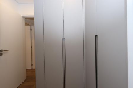 Apartamento à venda com 77m², 2 quartos e 2 vagasCloset da Suíte