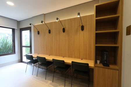 Apartamento à venda com 77m², 2 quartos e 2 vagasÁrea comum - Home Office