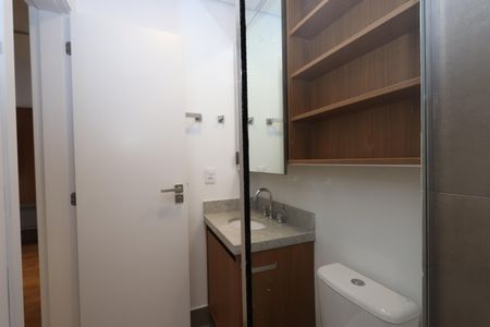 Apartamento à venda com 77m², 2 quartos e 2 vagasBanheiro Social