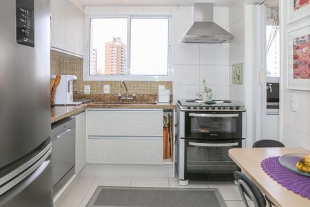 Apartamento à venda com 136m², 3 quartos e 3 vagasCozinha