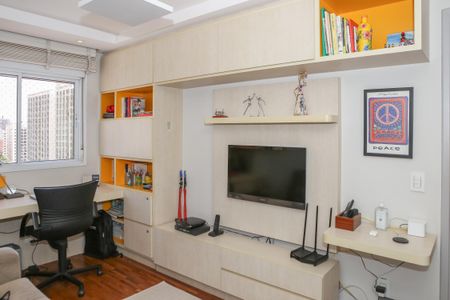 Apartamento à venda com 136m², 3 quartos e 3 vagasEscritório