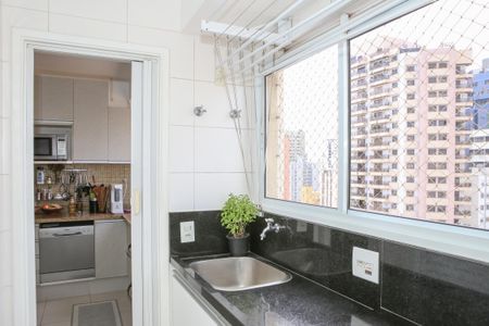 Apartamento à venda com 136m², 3 quartos e 3 vagasÁrea de Serviço