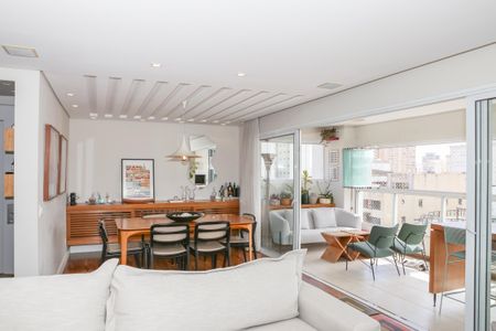 Apartamento à venda com 136m², 3 quartos e 3 vagasSala