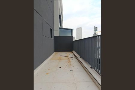 Studio à venda com 44m², 1 quarto e sem vaga Studio à venda com 44m², 1 quarto e sem vagaVaranda