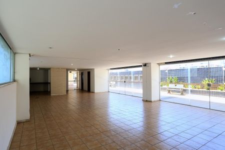 Apartamento para alugar com 200m², 3 quartos e 3 vagasÁrea comum - Salão de festas