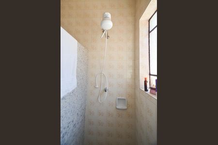 Casa à venda com 360m², 3 quartos e 4 vagas Casa à venda com 360m², 3 quartos e 4 vagasBanheiro da Edícula