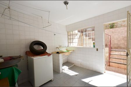 Casa à venda com 360m², 3 quartos e 4 vagas Casa à venda com 360m², 3 quartos e 4 vagasÁrea de serviço