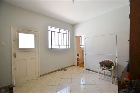 Casa à venda com 360m², 3 quartos e 4 vagas Casa à venda com 360m², 3 quartos e 4 vagasQuarto da Edícula