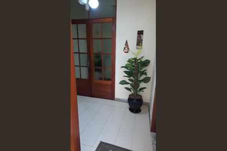 Apartamento à venda com 110m², 2 quartos e 1 vaga Apartamento à venda com 110m², 2 quartos e 1 vagaEntrada