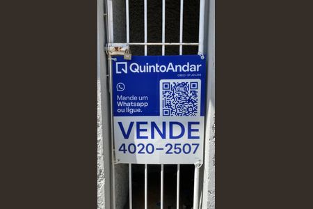 Casa à venda com 249m², 2 quartos e 4 vagas Casa à venda com 249m², 2 quartos e 4 vagasPlaca