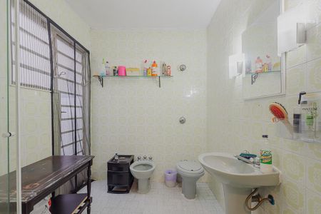 Casa à venda com 158m², 3 quartos e 2 vagasBanheiro da Suíte 1