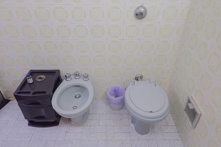 Casa à venda com 158m², 3 quartos e 2 vagasBanheiro da Suíte 1