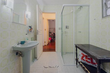 Casa à venda com 158m², 3 quartos e 2 vagasBanheiro da Suíte 1