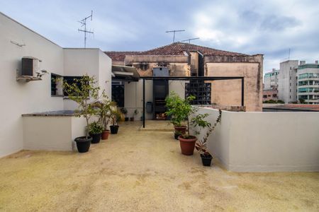 Apartamento à venda com 120m², 3 quartos e sem vaga Apartamento à venda com 120m², 3 quartos e sem vagaVaranda da Cobertura