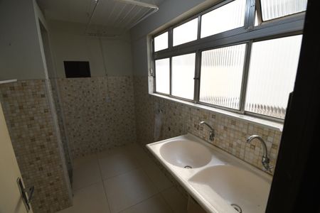 Apartamento à venda com 75m², 2 quartos e 1 vagaÁrea de Serviço