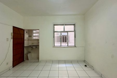 Studio à venda com 27m², 1 quarto e sem vagaSala/Quarto