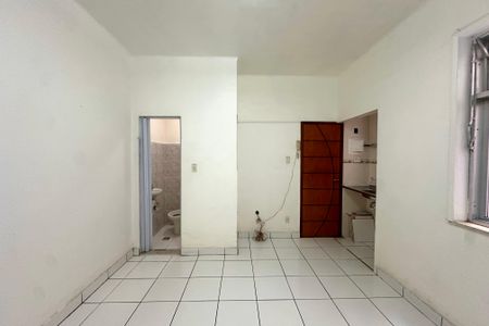 Sala/Quarto de kitnet/studio à venda com 1 quarto, 27m² em Centro, Rio de Janeiro