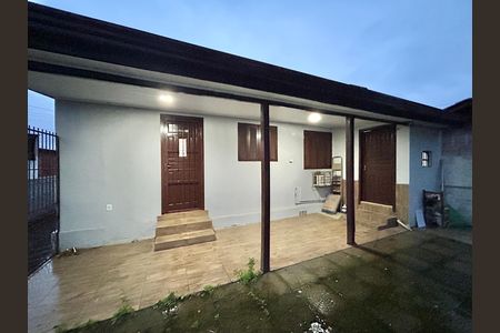 Fachada de casa à venda com 2 quartos, 40m² em Rio dos Sinos, São Leopoldo