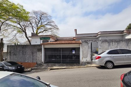 Casa à venda com 165m², 3 quartos e 1 vaga Casa à venda com 165m², 3 quartos e 1 vagaFachada