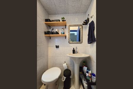 Casa à venda com 165m², 3 quartos e 1 vaga Casa à venda com 165m², 3 quartos e 1 vagaBanheiro da Suíte 1