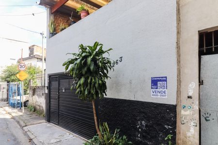 Casa à venda com 134m², 2 quartos e 1 vaga Casa à venda com 134m², 2 quartos e 1 vagaFachada Plaquinha