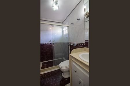 Casa de condomínio à venda com 600m², 4 quartos e 4 vagas Casa de condomínio à venda com 600m², 4 quartos e 4 vagasBanheiro da Suíte 4