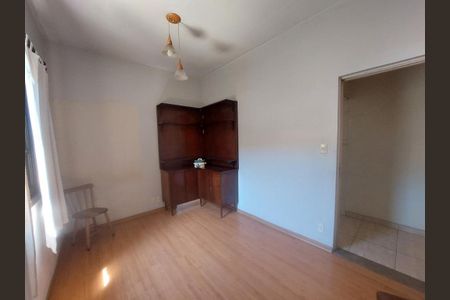 Casa à venda com 314m², 4 quartos e 4 vagas Casa à venda com 314m², 4 quartos e 4 vagasFoto 18