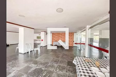 Apartamento à venda com 82m², 2 quartos e 1 vagaÁrea comum