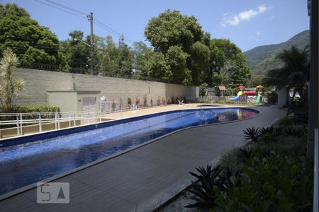 Apartamento para alugar com 62m², 2 quartos e 1 vagaÁrea comum - Piscina