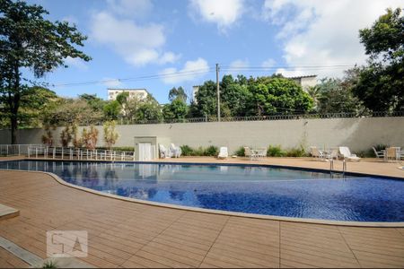 Apartamento para alugar com 62m², 2 quartos e 1 vagaÁrea comum - Piscina