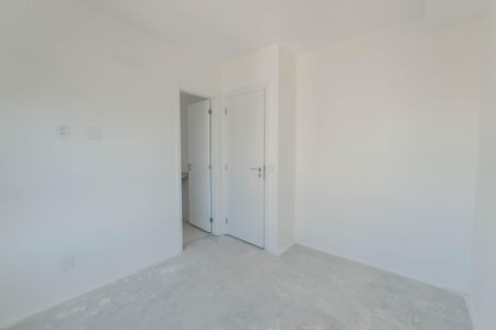 Apartamento à venda com 132m², 3 quartos e 2 vagasSuíte 2