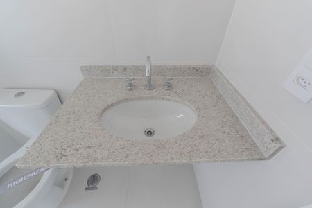 Apartamento à venda com 132m², 3 quartos e 2 vagasBanheiro da Suíte 2