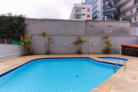 Apartamento à venda com 84m², 3 quartos e 2 vagas Apartamento à venda com 84m², 3 quartos e 2 vagasÁrea comum - Piscina