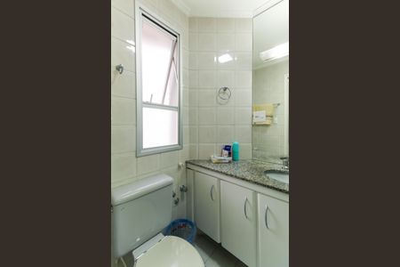 Apartamento à venda com 84m², 3 quartos e 2 vagas Apartamento à venda com 84m², 3 quartos e 2 vagasBanheiro da Suíte 1