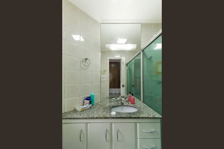 Apartamento à venda com 84m², 3 quartos e 2 vagas Apartamento à venda com 84m², 3 quartos e 2 vagasBanheiro da Suíte 1