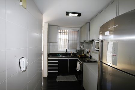 Apartamento à venda com 100m², 3 quartos e 2 vagasCozinha