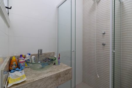 Casa à venda com 125m², 4 quartos e 2 vagas Casa à venda com 125m², 4 quartos e 2 vagasBanheiro da Suíte 2