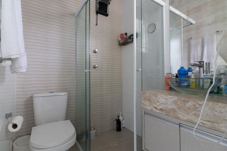 Casa à venda com 125m², 4 quartos e 2 vagas Casa à venda com 125m², 4 quartos e 2 vagasBanheiro da Suíte 1