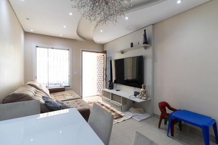 Casa à venda com 125m², 4 quartos e 2 vagas Casa à venda com 125m², 4 quartos e 2 vagasSala