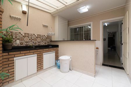 Casa à venda com 125m², 4 quartos e 2 vagas Casa à venda com 125m², 4 quartos e 2 vagasEspaço Gourmet